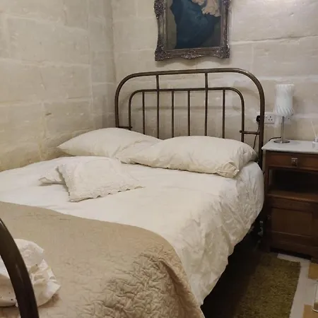 Semi-basement, Cosy Interconnected To Our A Traditional Maltese Townhouse Apartment *