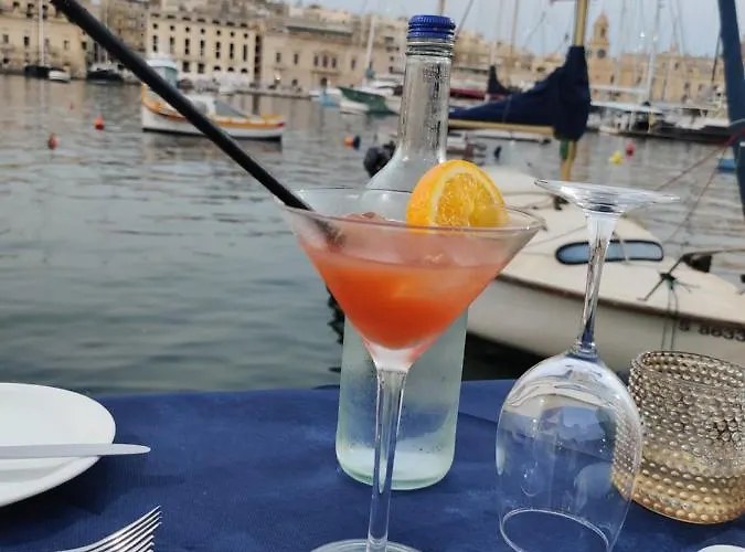 Boxman Family Host *